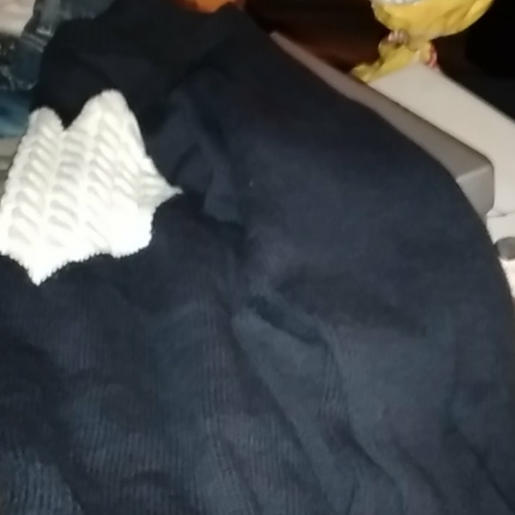 Sweater - Picture 2 of 3